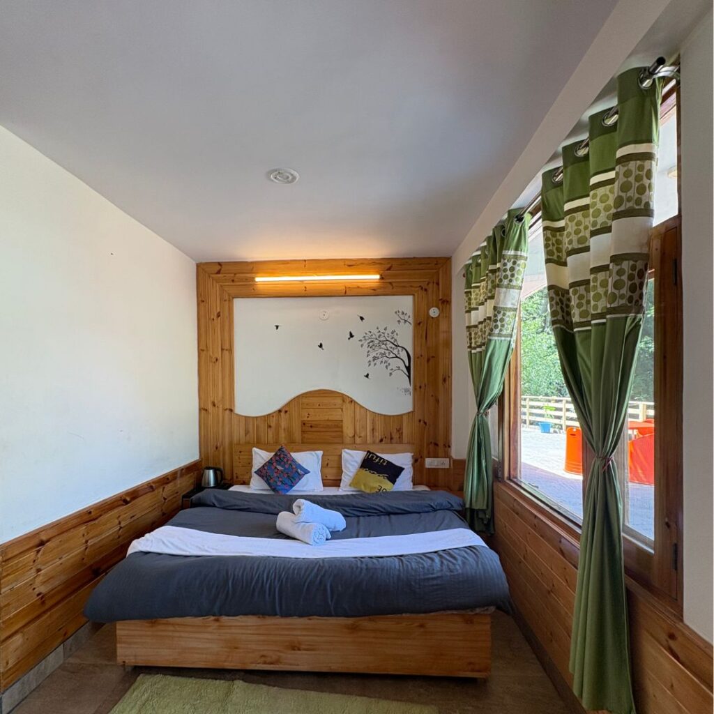 pure veg hotel in manali​