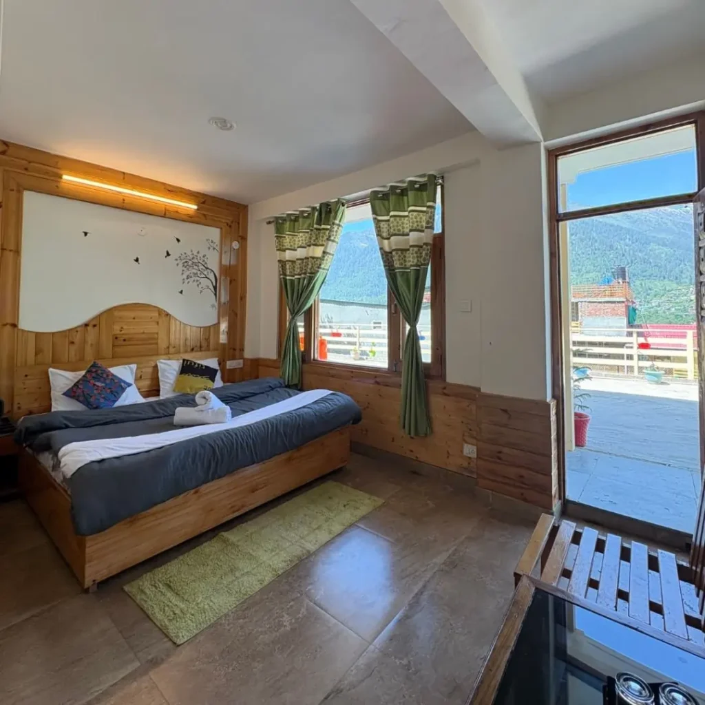 4 star hotel in Manali Mall Road